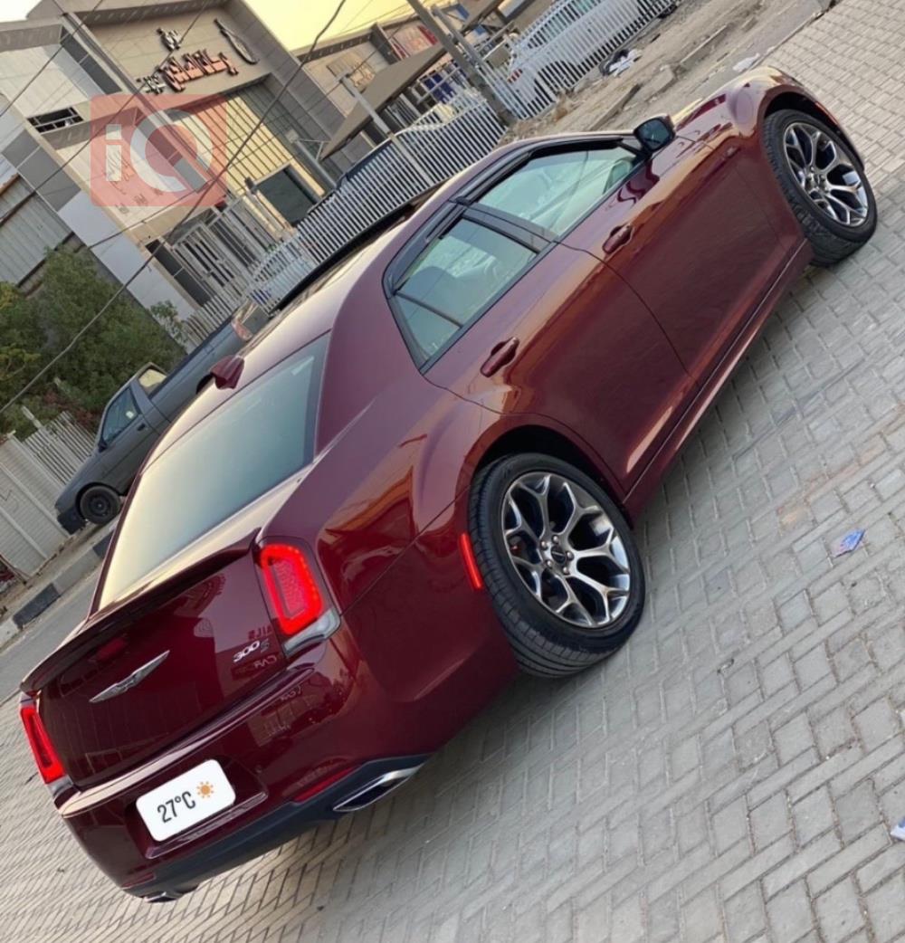 كرايسلر 300